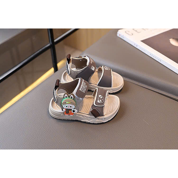 ( hàng sẵn ) sandal đèn led quai dán bé trai dép quai hậu cho bé kiểu dáng thể thao khâu đế bền đẹp chống trượt C46