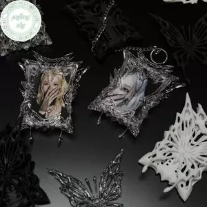 PUSKY Thẩm Mỹ 3D Trong Suốt Bướm Photocard Giá Đỡ Kpop Thẻ Nhỏ Bảo Vệ Thẻ Màn Hình Bao Cao Cấp Sense Card Cover VN