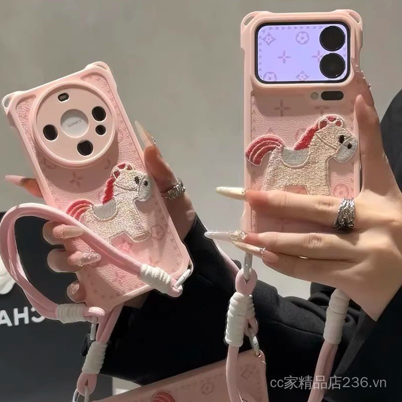 Họa Tiết Pony Thích Hợp Cho iPhone17promax Ốp Điện Thoại 16 / 15 / 14 Dây Da Cừu Dễ Thương Phong Cách Nữ Tính