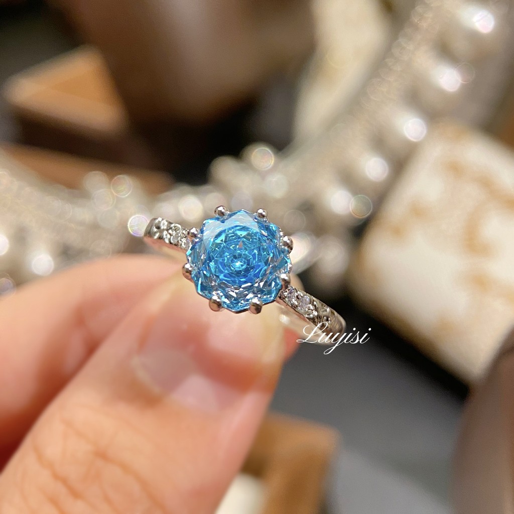 Nhẫn thời trang với aquamarine và đá quý carbon cao cấp, họa tiết hoa hồng và hình bát giác thủ công, màu xanh lá và tím rực rỡ