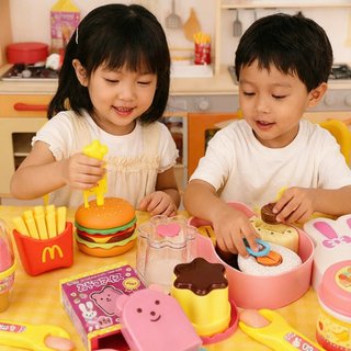 đồ chơi nhập vai tập đút ăn trẻ chất liệu ABS an toàn thiết kế dễ thương mô hình bánh pudding mì tôm