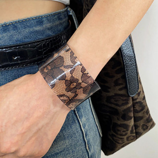 Vòng tay acrylic smudge họa tiết da báo mở retro - Phong cách sang trọng cho hot girl