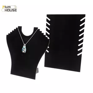 PlumHOUSE - Bộ Trưng Bày Mặt Dây Chuyền &amp; Vòng Tay với Giá Đỡ Đẹp Mắt