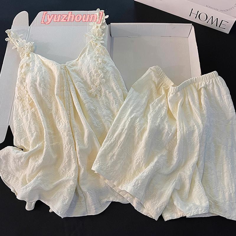 Bộ đồ ngủ mùa hè với đệm ngực, tiện lợi để ở nhà