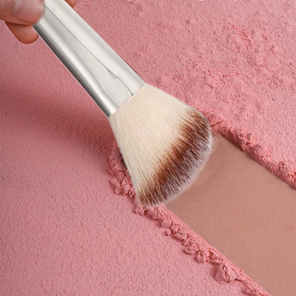BK BEAUTY 112 Small Angle Facial Brush-Precise Angle Blush Brush