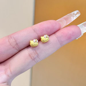 HelloKitty Bông Tai Mèo Nữ Tinh Tế Cao Cấp Nhỏ Sách Đỏ Cùng Phong Cách Ngọt Ngào Dễ Thương Nữ Tính Cảm Giác