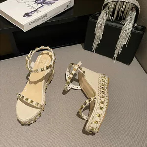 TT Bohemian Đinh Tán Khóa Phẳng Dây Đeo Nêm Gót Đế Giày Sandal Nữ Mùa Hè Phù Hợp Với Giày