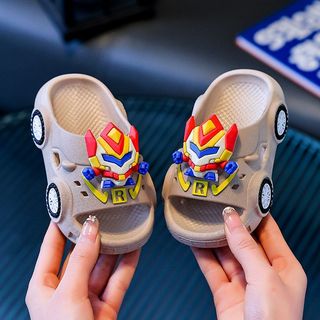 Dép trẻ em đèn LED hình xe dễ thương - dép mềm chống trượt phát sáng đi chơi