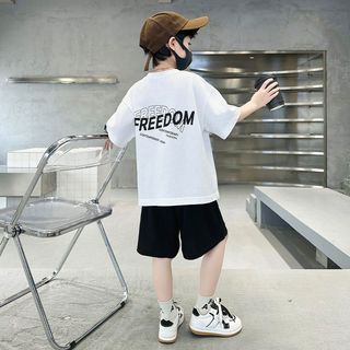 Bộ đồ bé trai mùa hè phong cách năng động - áo thun tay ngắn form rộng quần short mát nhẹ cá tính
