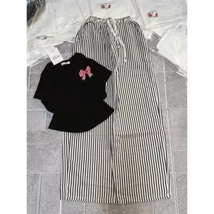 sét bộ quần dài kẻ vằn đũi xốp siêu xinh+mix áo Croptop hình nơ caro đỏ in ng ự c chất tăm-chang3158