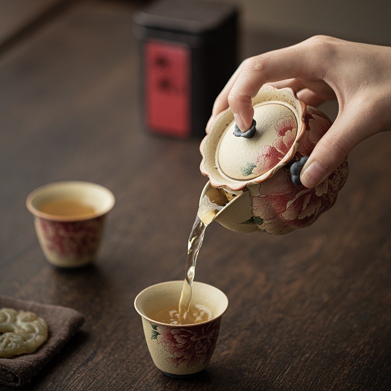 ẤM SỨ THANH HOA HỎA THẠCH DÙNG PHA TRÀ DÁNG THỦ TRẢO DUNG TÍCH 135 ML HỌA TIẾT HOA MẪU ĐƠN
