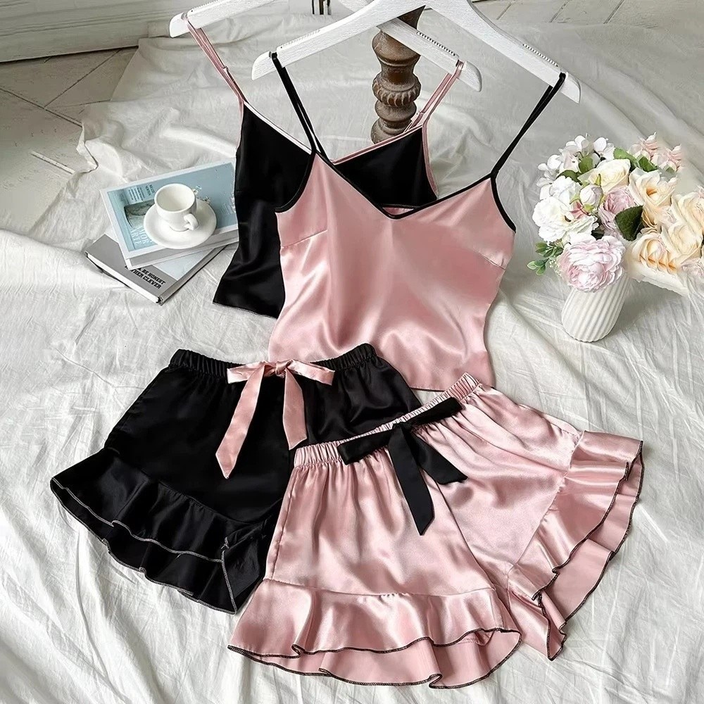 Bộ đồ ngủ hai mảnh nữ cổ chữ V, chất liệu satin lụa mềm mại với ren, thời trang cho hàng ngày