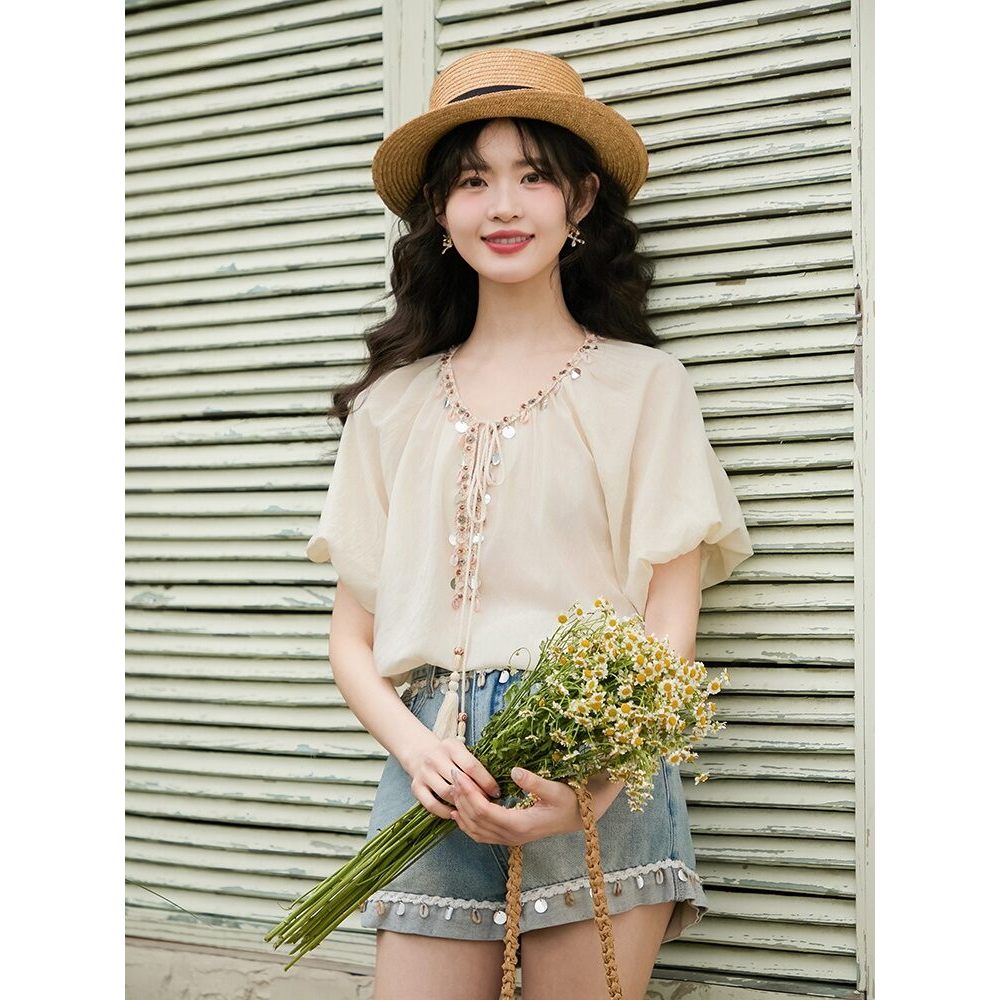 Mutu Pháp Sequins Hơi Trong Suốt Áo Sơ Mi Tay Ngắn Nữ Mùa Hè 2026 Thiết Kế Phong Cách Mới Niche Loose Puff Tay Áo Top