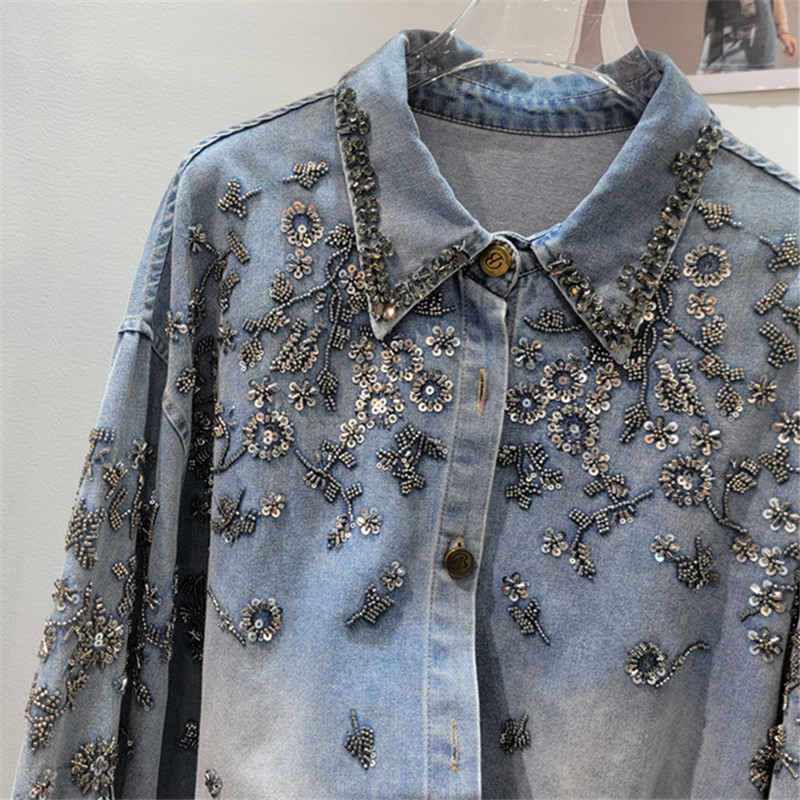 Mùa Xuân 2026 - Áo Sơ Mi Denim Đính Hạt Kim Cương Rời