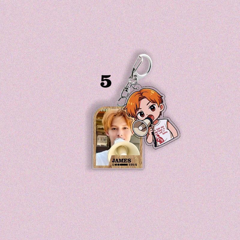 Kpop Korean Boy Band Keychains Idol Keychains for Bags Party Favors Gifts K Pop Keyrings on The Phone Kpop Stuff