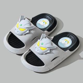 Dép cho bé Ultraman Zero – Đế êm chống trượt, phong cách siêu nhân mạnh mẽ cho mùa hè