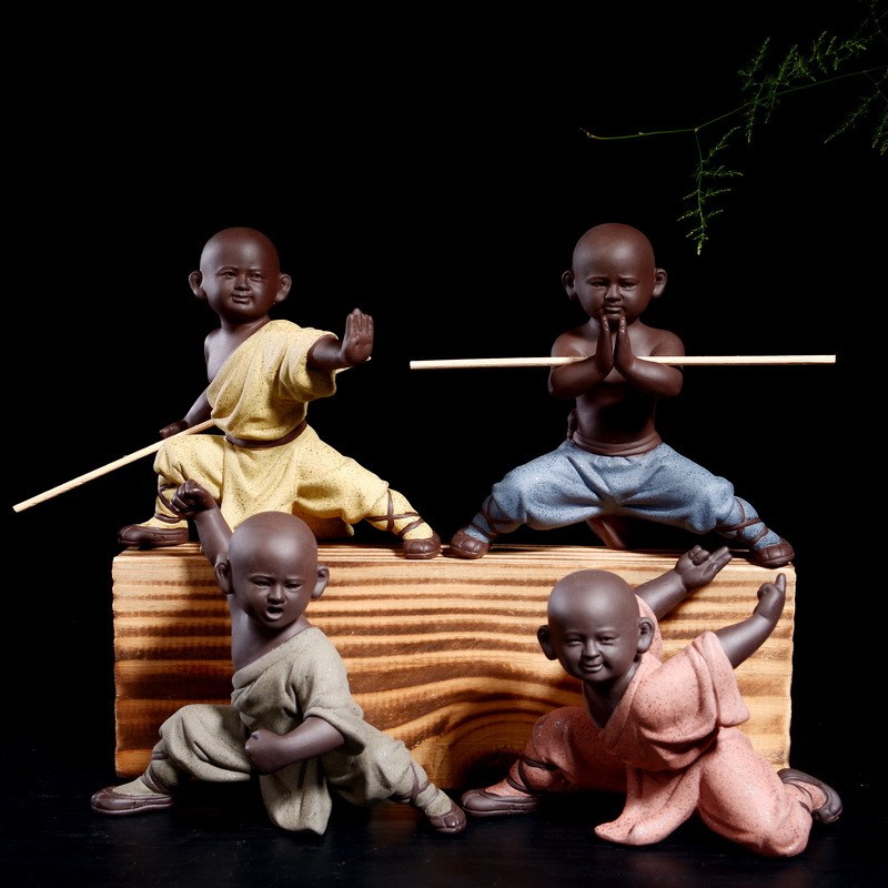 Zisha Trà Thú Cưng Đồ Trang Trí Lớn Kung Fu Kid Gốm Nhân Vật Nhà Sư Nhỏ Thủ Công Trang Trí 26.3.19 WEHU