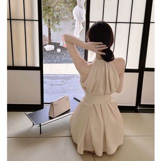 Đầm cổ halter cho nữ mùa xuân, quyến rũ,nữ tính, đầm không cổ cao cấp, thích hợp đi tiệc, đi chơi, đi dạo