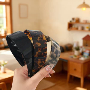 Băng đô vỏ rùa dày dành cho nữ Băng đô thoải mái sành điệu dành cho nữ Cô gái