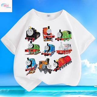 Áo thun cổ tròn in hình Thomas the Tank Engine, kiểu dáng thoải mái và giản dị, phong cách Mỹ dành cho bé trai.