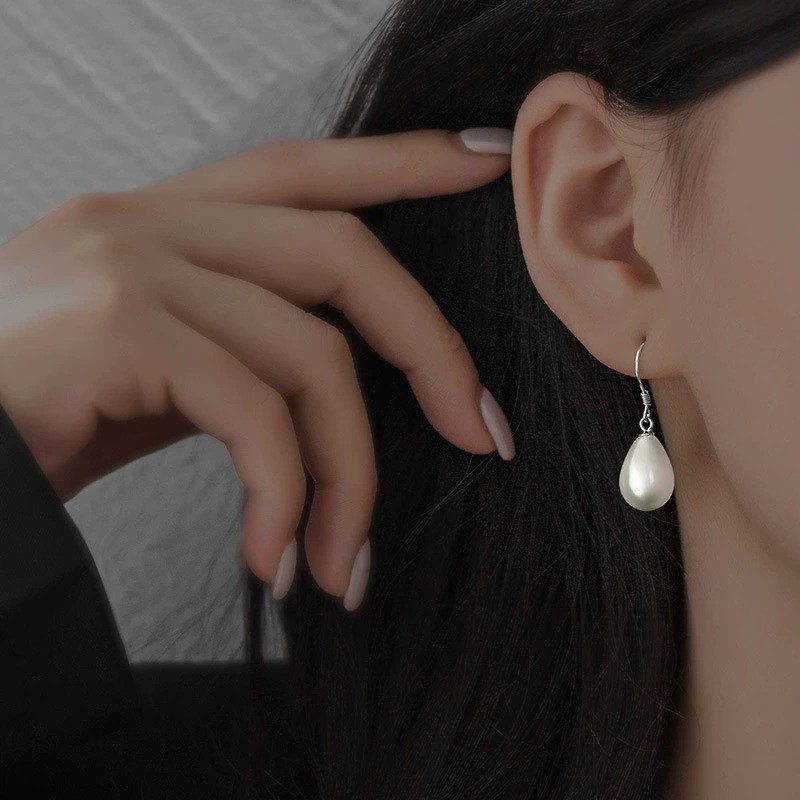 Bông tai ngọc trai đơn giản, thiết kế giọt nước cổ điển, tinh tế và đa năng