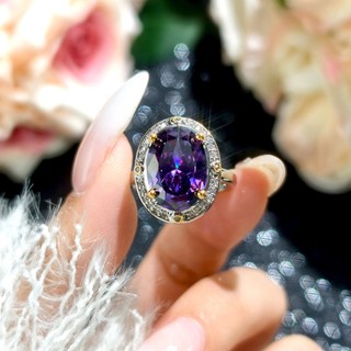 Trang sức zircon tím nhiều màu sắc, phù hợp với nữ