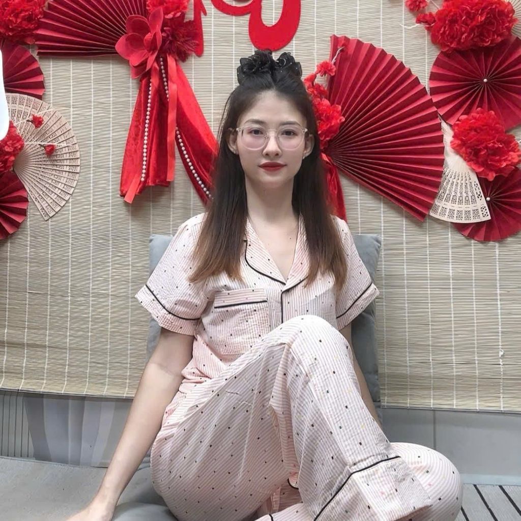 Set Bộ Pyjama Tay Ngắn Quần Dài Vải Cotton Hàn Cao Cấp Cho Khách Từ 45 -> 69kg Chất Liệu Mềm Mịn Thấm Hút Mồ Hôi Tốt