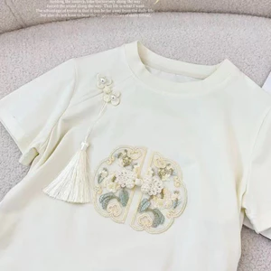 Áo thun ngắn tay bé gái Phong cách Trung Quốc mới Khóa tua rua thêu 100-150 Size T7UA