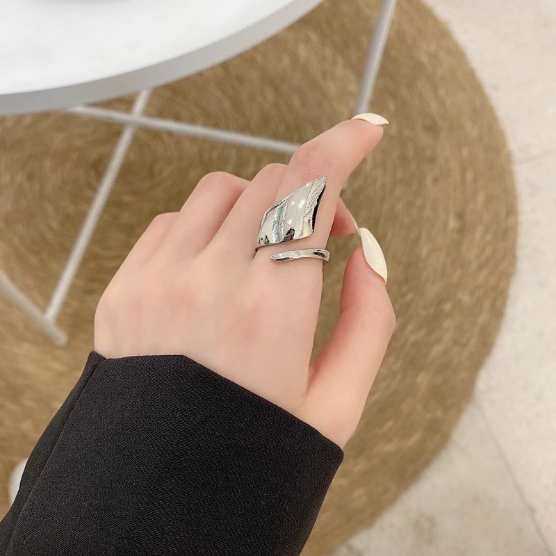 Phụ kiện thời trang nữ mới: Nhẫn bất đối xứng độc đáo, Edgy, có thể điều chỉnh