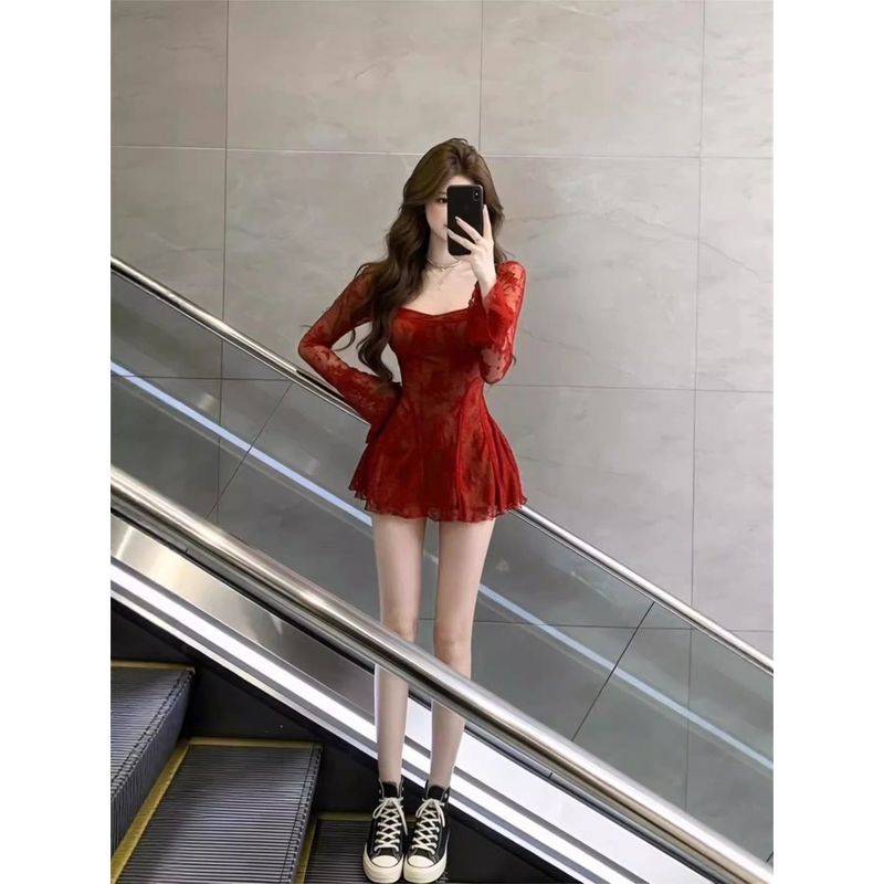 Pure Desire Phong Cách Gợi Cảm Công Nghiệp Nặng Ren Cổ Vuông Đầm Eo Eo Eo Ôm Hơn Nhìn Váy Chữ a