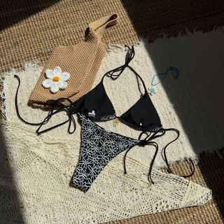 Đồ bơi nữ màu trơn Dây buộc hoa hai mảnh Bikini Đồ bơi