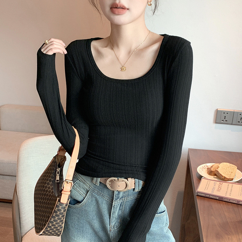 Áo thun cổ chữ U slim-fit dành cho nữ, phong cách mùa xuân mát mẻ và thoải mái