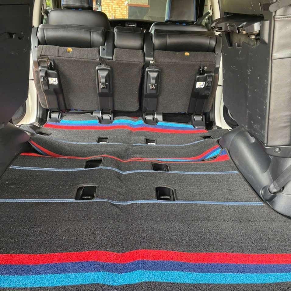 [Fortuner] Thảm cước lót sàn xe ô tô Fortuner may sẵn bo viền theo form xe có khuy bấm, Xe Fortuner