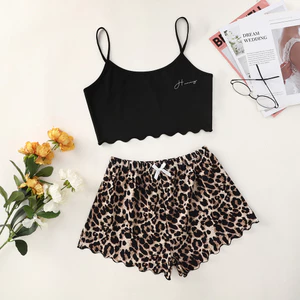 【 30-70kg 】 ✷ ❈ ✷ ❈ mật ong ❈ ❈ ❈ ❈ ❥ ❆ ❈ ❆ ❆ ❆ 🍒 ❈ 🍒 ❈ ❈ ❈ ❈ ❈ ❈ Bộ Áo hai dây in chữ mới 'mật ong' và bộ đồ ngủ ngắn in họa tiết da báo
