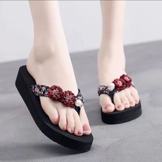 Dép Nữ Mùa Hè Flip-Flops Hoa Nhỏ Phiên Bản Hàn Quốc Cao Gót Phù Hợp Với Thời Trang Mặc Ngoài Mới Casual Wedge Flip-Flops Hợp Thời Trang