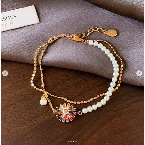 LẮC TAY GOLLIC NGỌC TRAI MIX CHARM HOA CÚC