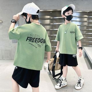 Bộ đồ bé trai mùa hè phong cách năng động - áo thun tay ngắn form rộng quần short mát nhẹ cá tính