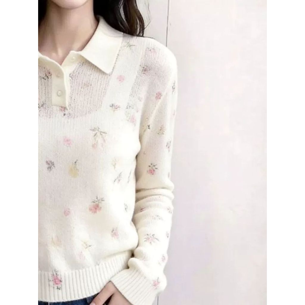 Áo Polo cổ tim màu be mềm mại, thời trang dành cho nữ