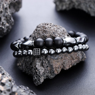 Vòng tay onyx đen tinh tế, phù hợp mùa hè