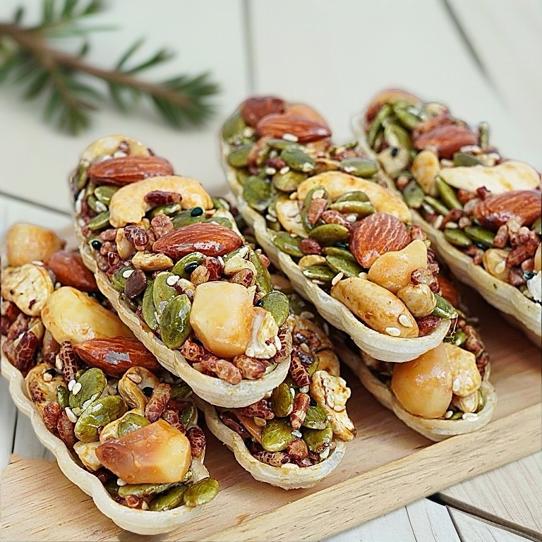 1 KG Bánh Thuyền Mix Hạt Dinh Dưỡng Giúp Giảm Cân, Ăn Kiêng - Bao Hàng Date mới