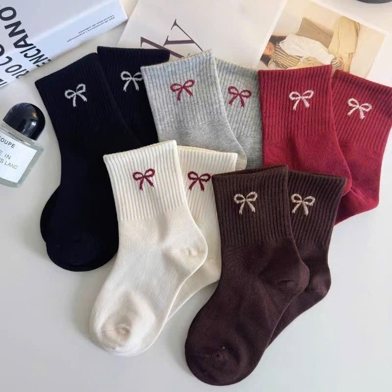 Set 5 đôi Tất cao cổ Nơ Đỏ cho bé Hàn Quốc Chất liệu cotton co giãn tốt – mềm mại, thông thoáng an toàn cho da nhạy cảm