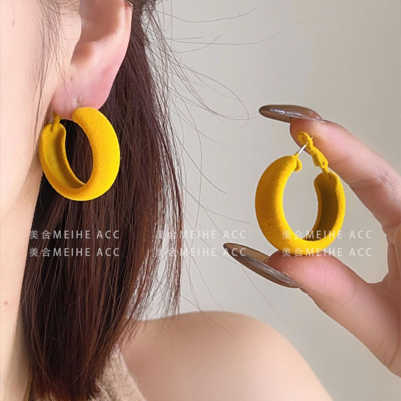 Bông Tai Dopamine - Style Hàn Quốc, Đa Dạng Màu Sắc, Thiết Kế Nổi Bật, Hình Tròn Dành Cho Nữ
