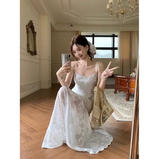 Váy liền hai dây màu xanh lá phong cách đi biển , váy chữ A tôn dáng gầy, chiếc eo khâu lưới , váy dài