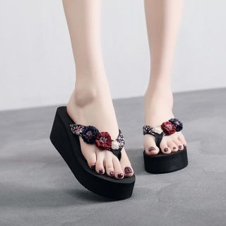Dép Nữ Mùa Hè Flip-Flops Hoa Nhỏ Phiên Bản Hàn Quốc Cao Gót Phù Hợp Với Thời Trang Mặc Ngoài Mới Casual Wedge Flip-Flops Hợp Thời Trang