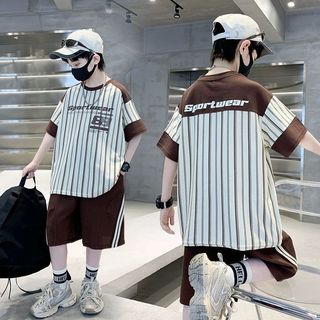 Bộ đồ bé trai mùa hè thể thao – Áo thun sọc và quần short năng động