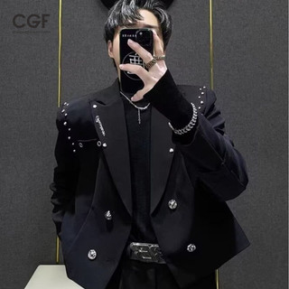 Áo Blazer ngắn viền đính tán, style sành điệu cho nam