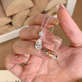Bộ Trang Sức Phái Nữ Với Bông Tai Zircon Giọt Nước và Mặt Dây Chuyền Đa Năng