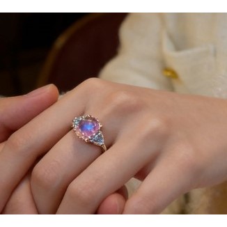 Nhẫn nữ zircon hồng phong cách đơn giản, ánh sáng lung linh như bầu trời đầy sao