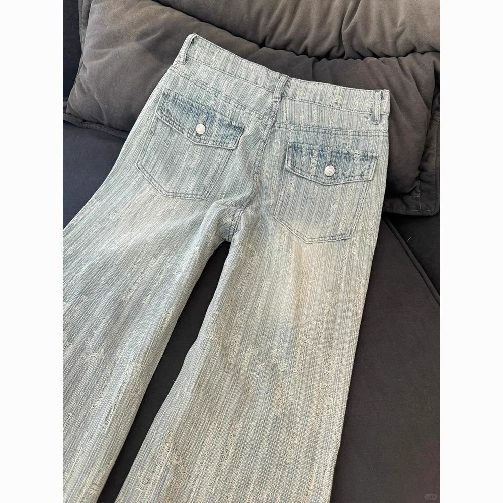 [Giảm giá 50%] Quần Jean nữ thiết kế lưng cao năm nay, dáng slimmer với đường cắt drapy hình vòm.
