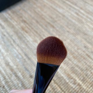 [ap Beauty Shop] Pick-up BOBBIBROWN Barbie Brown Magic Foundation Brush Triangle Foundation Brush Blush Brush Contour Brush